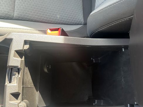 Used 2017 Ford Escape SE image 20