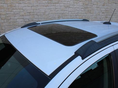 Used 2019 Buick Encore Sport Touring image 4