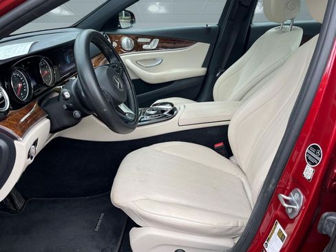 Used 2017 Mercedes-Benz E 300 image 3
