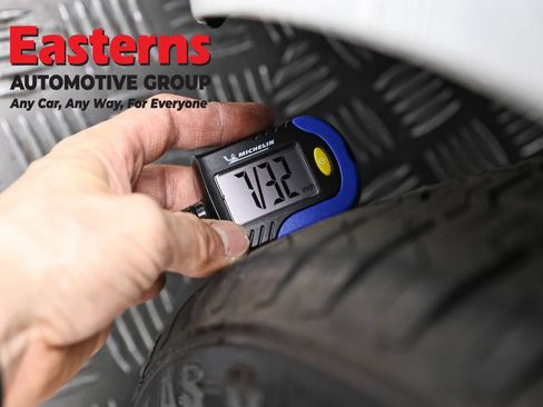 Used 2023 Tesla Model 3 Standard Range image 21