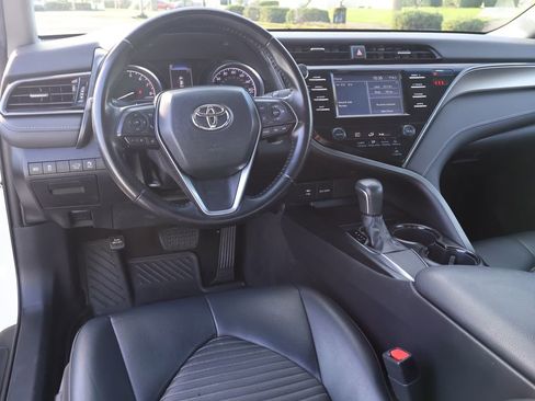 Used 2019 Toyota Camry SE image 23