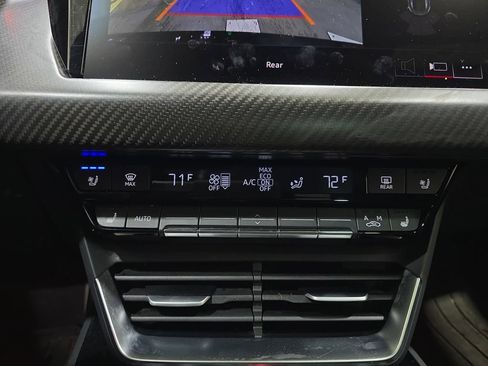 Certified 2023 Audi e-tron GT Premium Plus w/ Performance Package AWD/4WD image 27