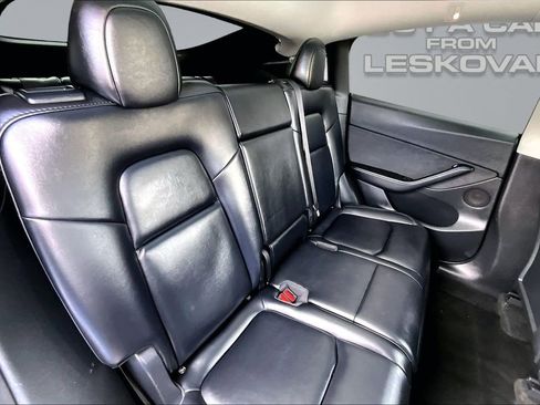 Used 2023 Tesla Model Y Long Range AWD/4WD image 25