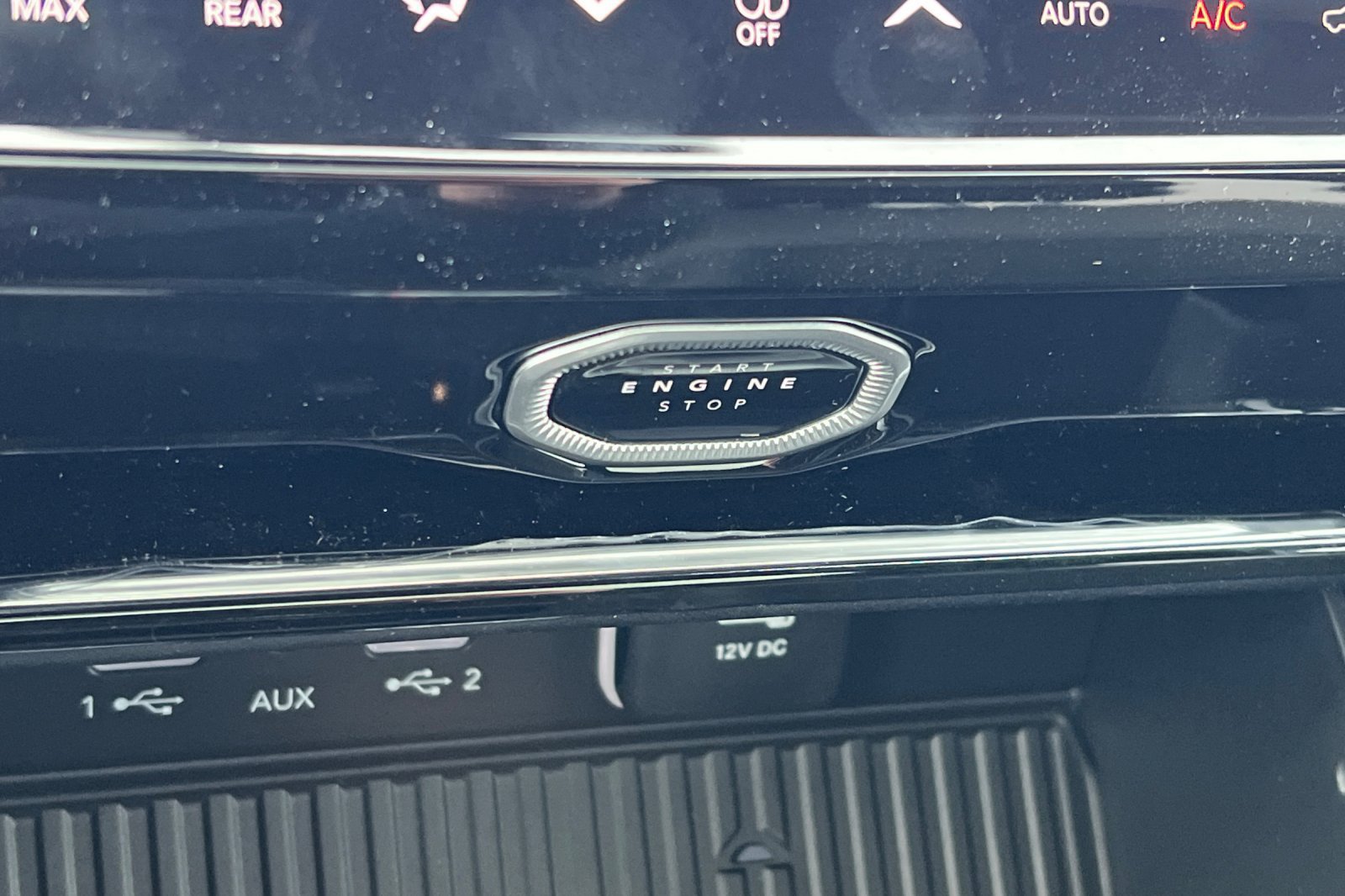 New 2026 Jeep Grand Cherokee Altitude AWD/4WD image 22