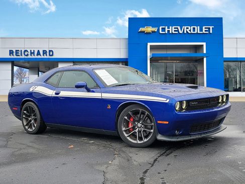 Used 2021 Dodge Challenger R/T Scat Pack image 1