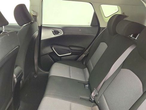 Used 2021 Kia Soul LX FWD image 19