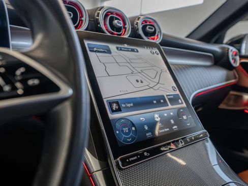 Certified 2023 Mercedes-Benz GLC 300 image 29