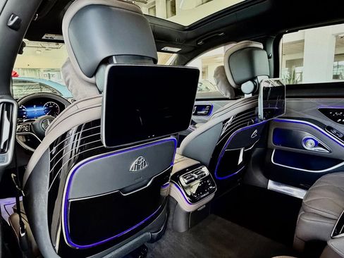 New 2026 Mercedes-Benz Maybach S 580 4MATIC image 30