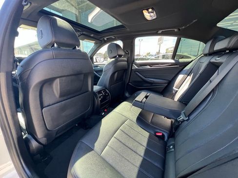 Used 2021 BMW 530i w/ Convenience Package image 19