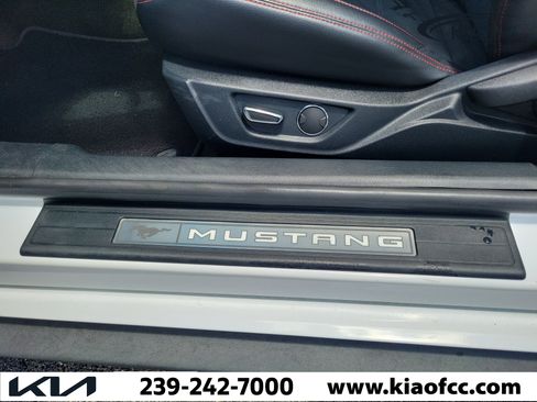 Used 2016 Ford Mustang GT Premium RWD image 14