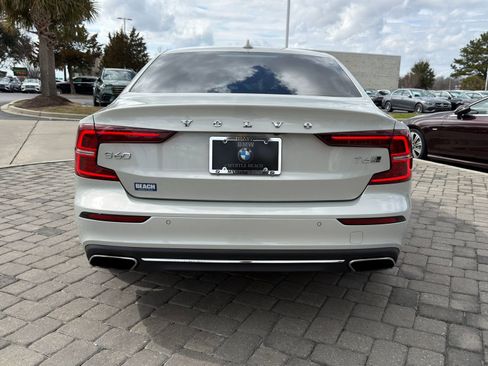 Used 2020 Volvo S60 T6 Inscription image 10