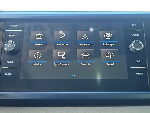 Used 2023 Volkswagen Taos SE w/ Panoramic Sunroof Package FWD image 14