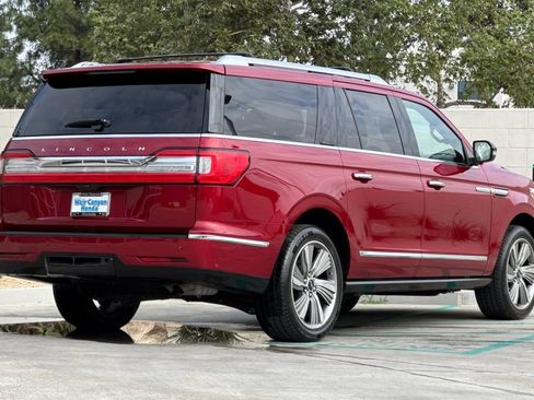 Used 2018 Lincoln Navigator L Reserve w/ Technology Package AWD/4WD image 7