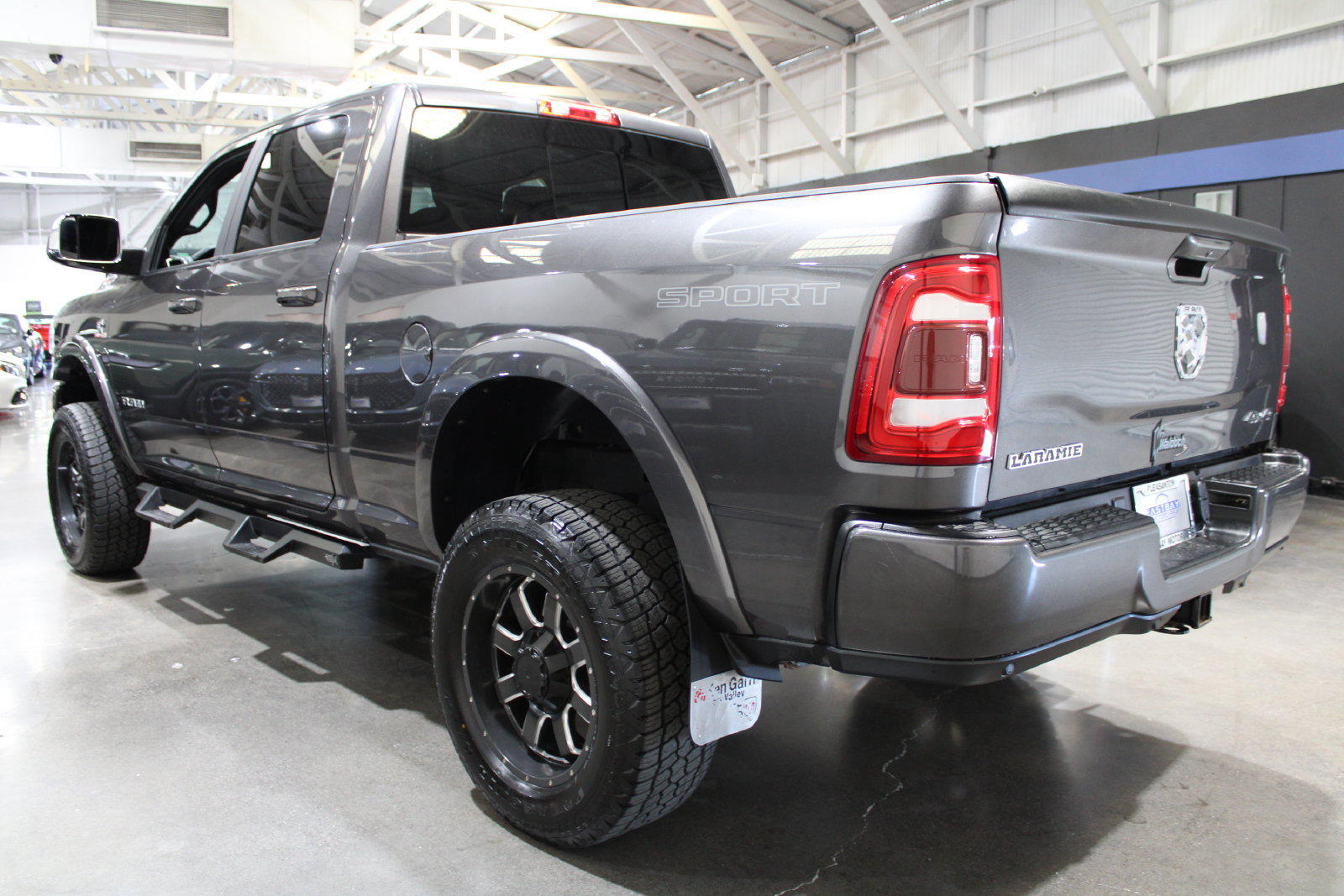Used 2022 RAM 2500 Laramie AWD/4WD image 5