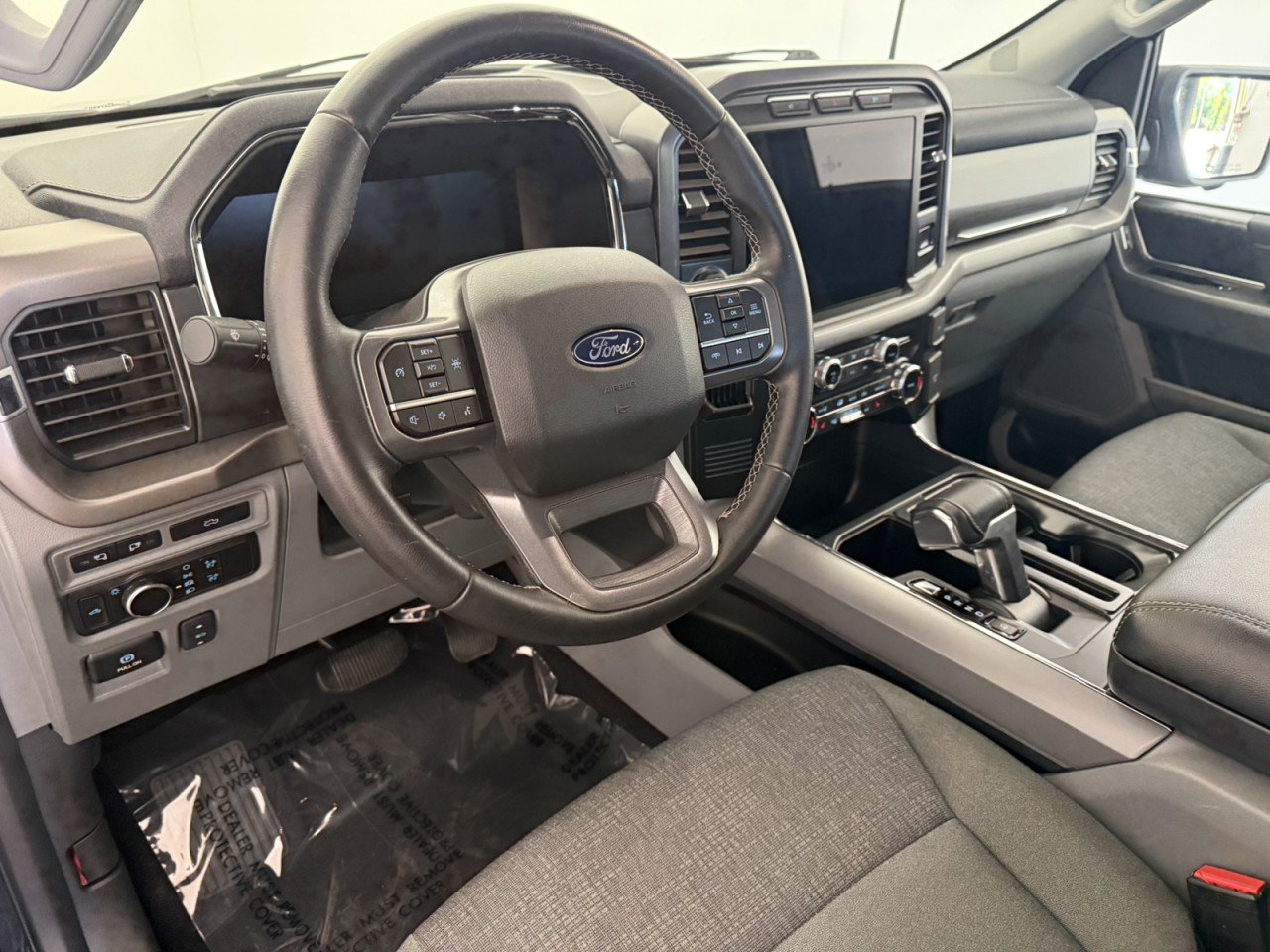 Used 2024 Ford F150 Lightning XLT AWD/4WD image 15