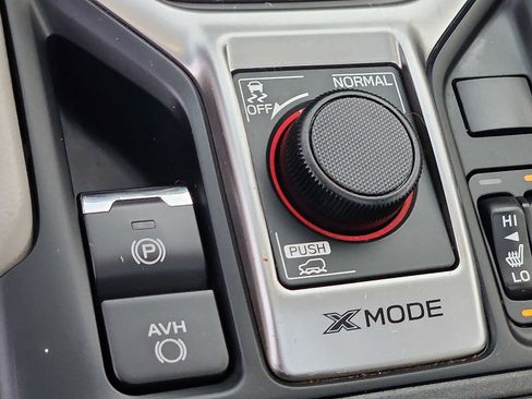 Used 2020 Subaru Forester Premium image 25