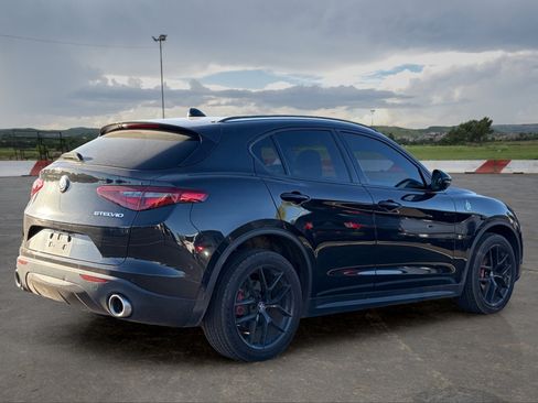 Used 2019 Alfa Romeo Stelvio Ti AWD/4WD image 3