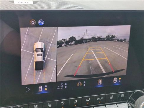 New 2026 Chevrolet Colorado ZR2 w/ Technology Package AWD/4WD image 13