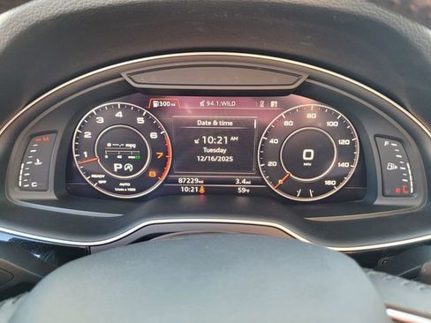 Used 2019 Audi Q7 3.0T Prestige image 31