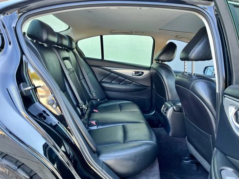 Used 2019 INFINITI Q50 Luxe w/ Essential Package (3.0T Luxe) RWD image 39