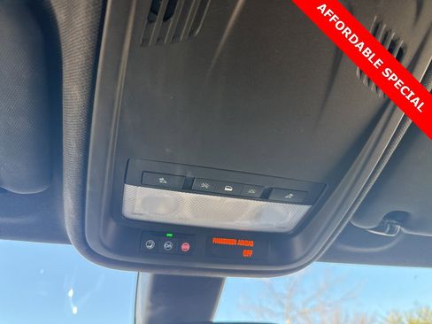 Used 2017 Chevrolet Cruze LT w/ Convenience Package image 23