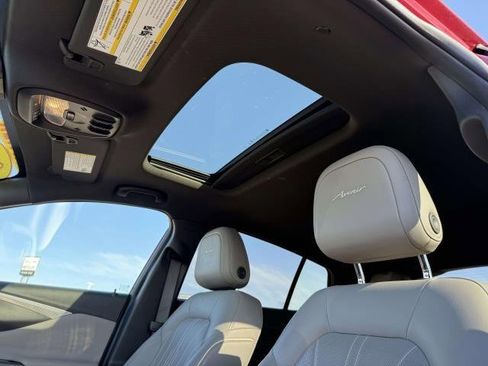 Used 2024 Buick Envista Avenir image 12