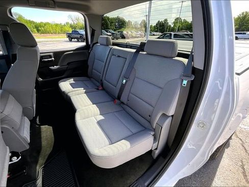 Used 2018 Chevrolet Silverado 1500 Custom w/ Custom Value Package AWD/4WD image 23