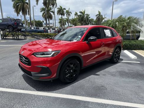 Certified 2025 Honda HR-V Sport image 4