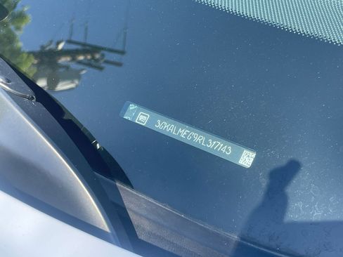 Used 2024 GMC Terrain SLE image 29