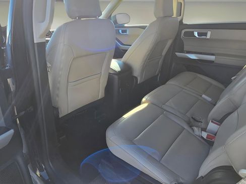 Used 2024 Ford Explorer XLT w/ Equipment Group 202A image 15