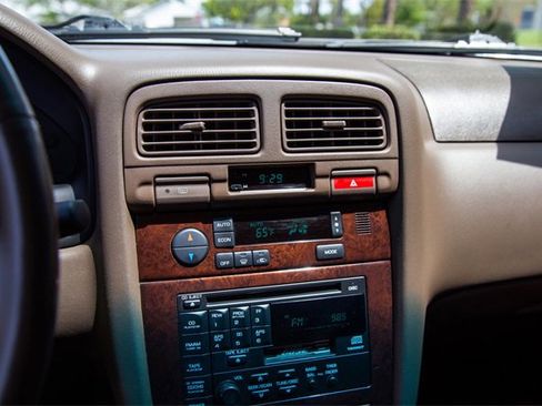 Used 1996 INFINITI I30 image 45