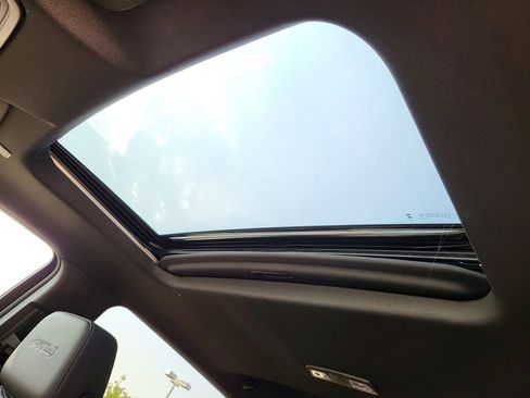 New 2025 GMC Sierra 2500 AT4 w/ Technology Package image 7