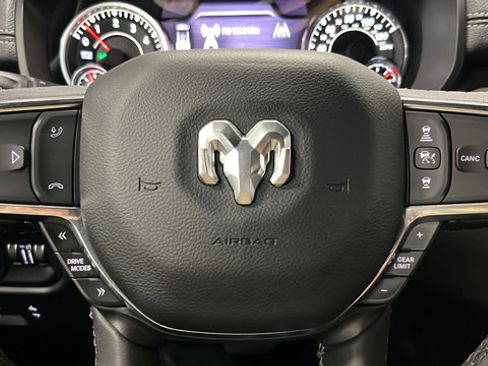 Used 2025 RAM 1500 Laramie w/ Trailer Tow Group AWD/4WD image 16