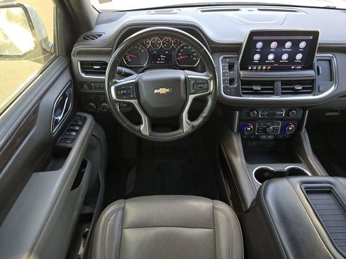 Used 2021 Chevrolet Suburban LT w/ LT Signature Package image 23