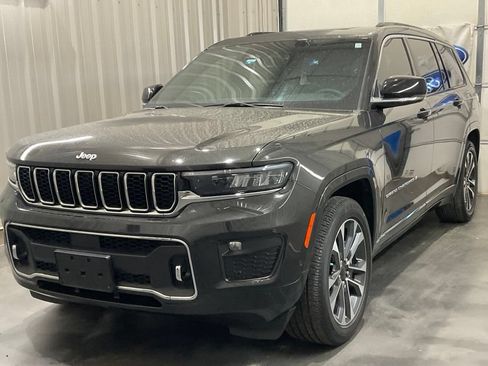 Used 2024 Jeep Grand Cherokee L Overland AWD/4WD image 4