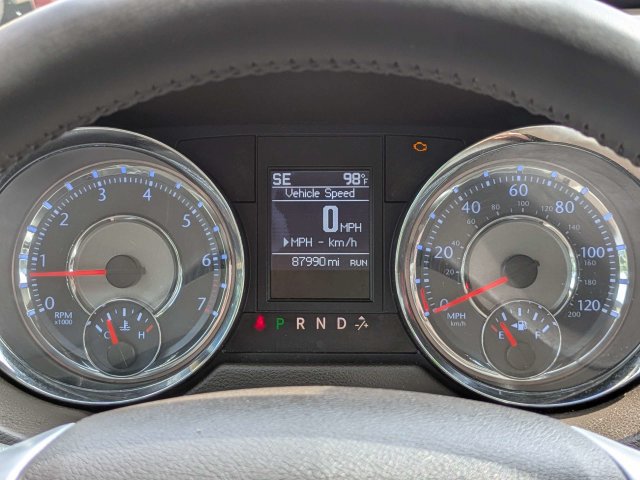 Used 2015 Chrysler Town & Country Touring FWD image 35
