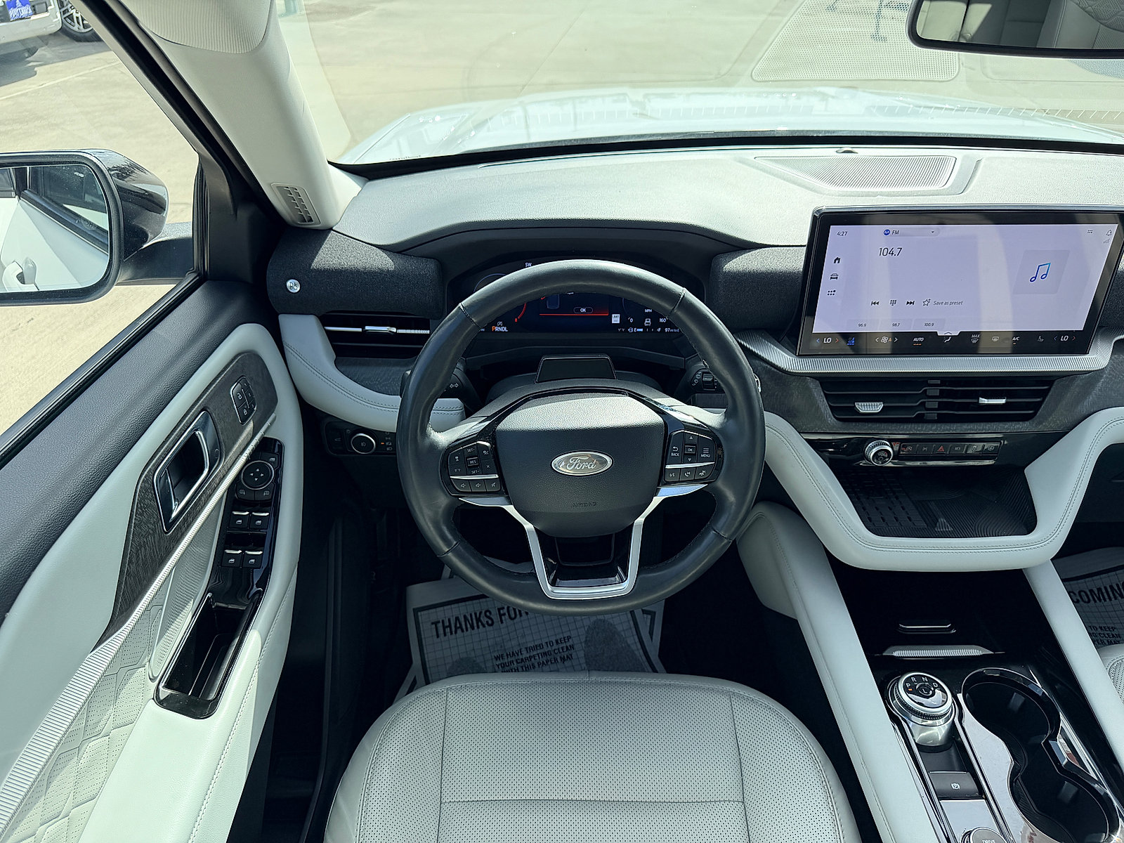 Used 2025 Ford Explorer Platinum w/ Ultimate Package AWD/4WD image 24