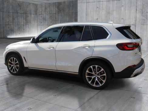 Used 2021 BMW X5 sDrive40i w/ Convenience Package RWD image 3