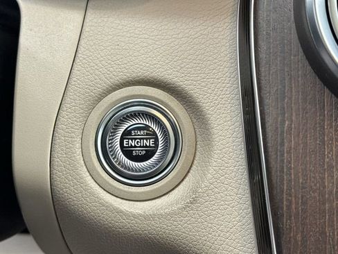 Used 2020 Mercedes-Benz GLC 300 4MATIC w/ Multimedia Package image 19