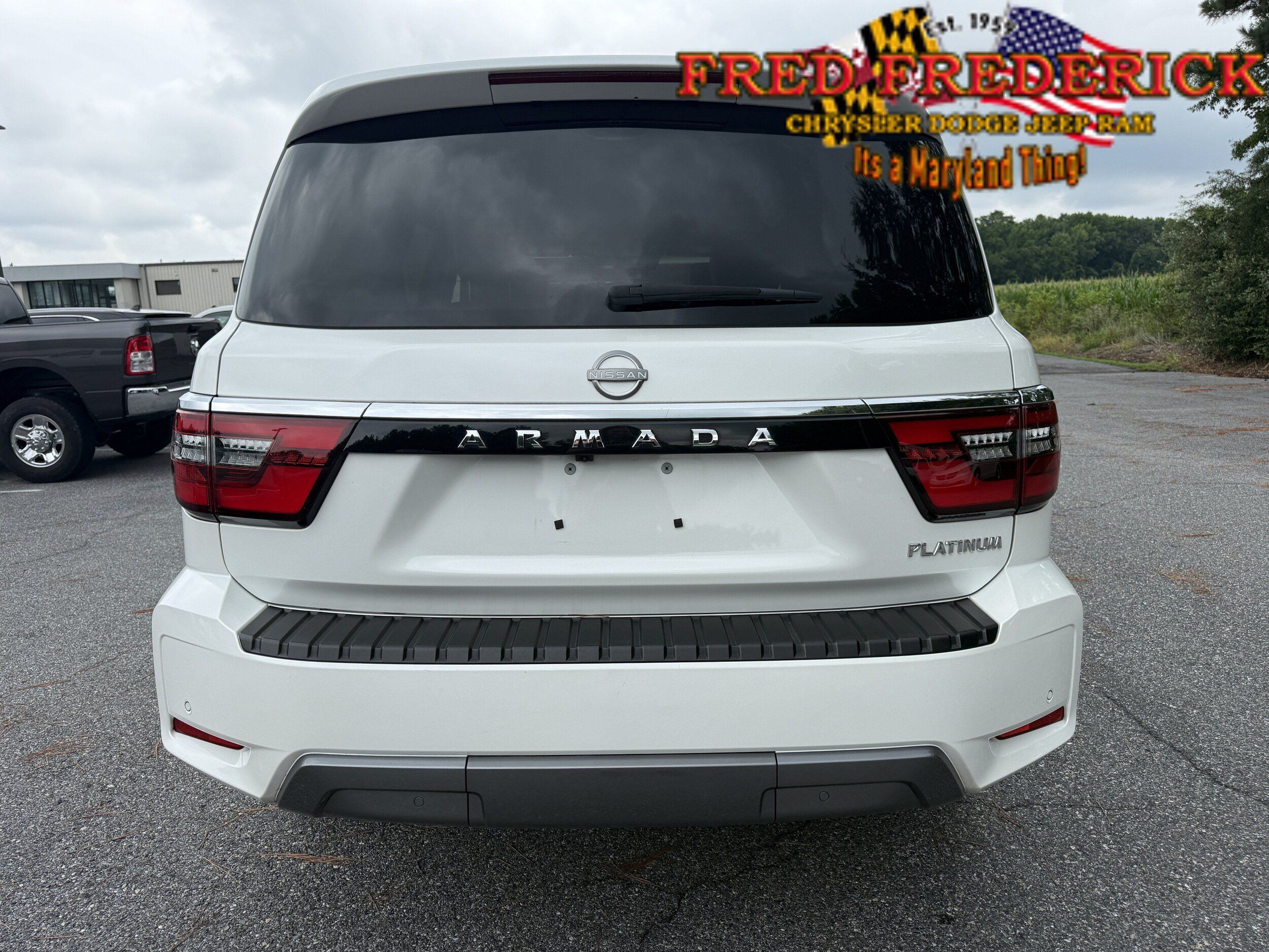 Used 2023 Nissan Armada Platinum w/ Captain's Chairs Package AWD/4WD image 6
