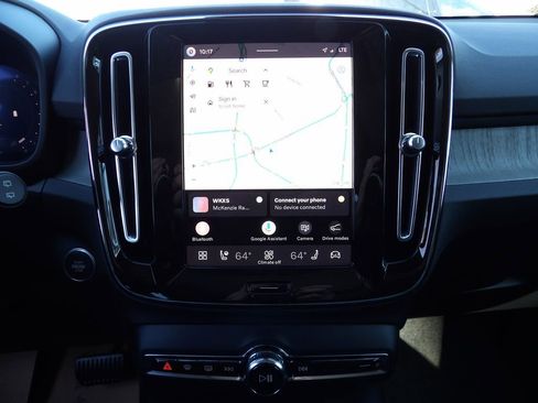 New 2026 Volvo XC40 B5 Core w/ Climate Package image 20