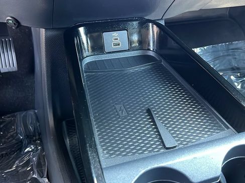 Certified 2025 Ford Mustang Mach-E Select RWD image 15