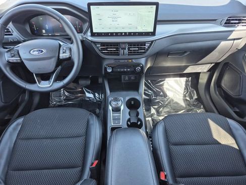 Used 2025 Ford Escape SE w/ Class II Trailer Tow Package FWD image 20