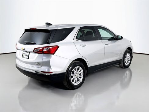 Used 2021 Chevrolet Equinox LT AWD/4WD image 9