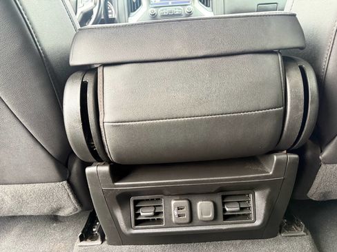 Used 2021 Chevrolet Silverado 2500 LT w/ Convenience Package image 27