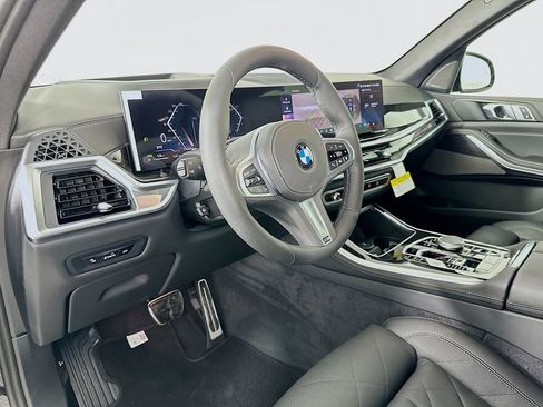 New 2026 BMW X5 sDrive40i image 9