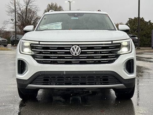 New 2026 Volkswagen Atlas SEL image 8