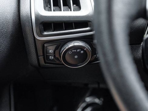 Used 2013 Ford Focus Titanium FWD image 34