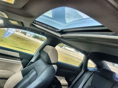 Used 2025 Honda Civic Sport image 32