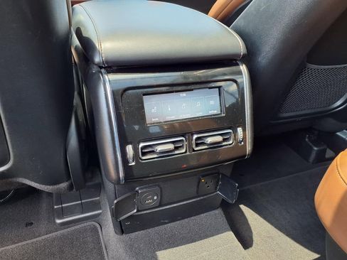 Used 2023 Lincoln Aviator Reserve w/ Equipment Group 201A RWD image 16